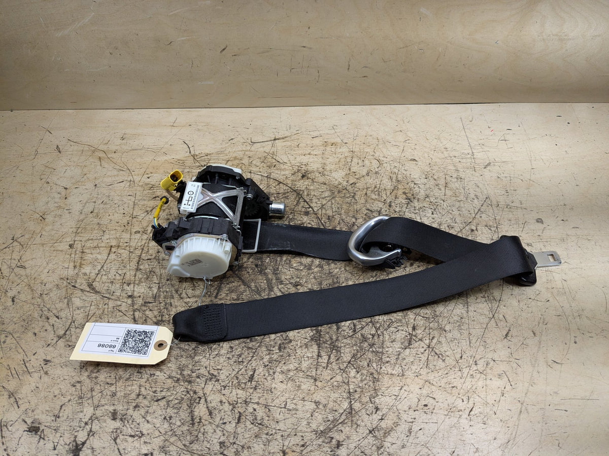 2008-2013 BMW 135i E88 Front Left Driver Seatbelt Retractor 6981477 OEM