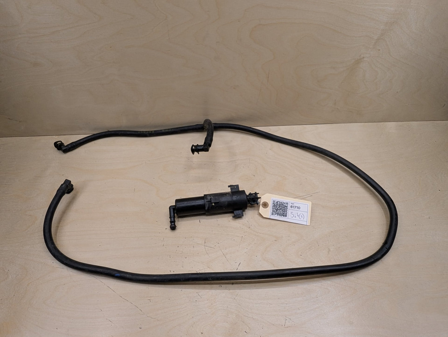 OEM BMW E90 E92 E93 328 335 Front Left Right Headlight Washer Spray Nozzle Jet