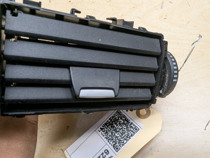 OEM BMW F30 F32 F33 F36 F80 F82 F83 M3 M4 Front Dash Central AC Air Vent Grille