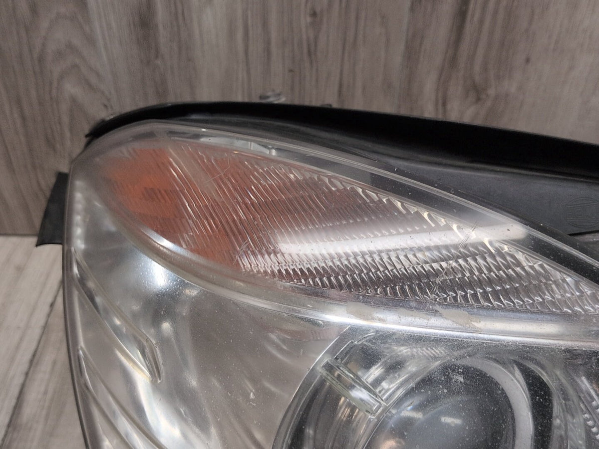 2009-2012 Mercedes-Benz E550 W212 - Front Right Passenger Xenon HID Headlight