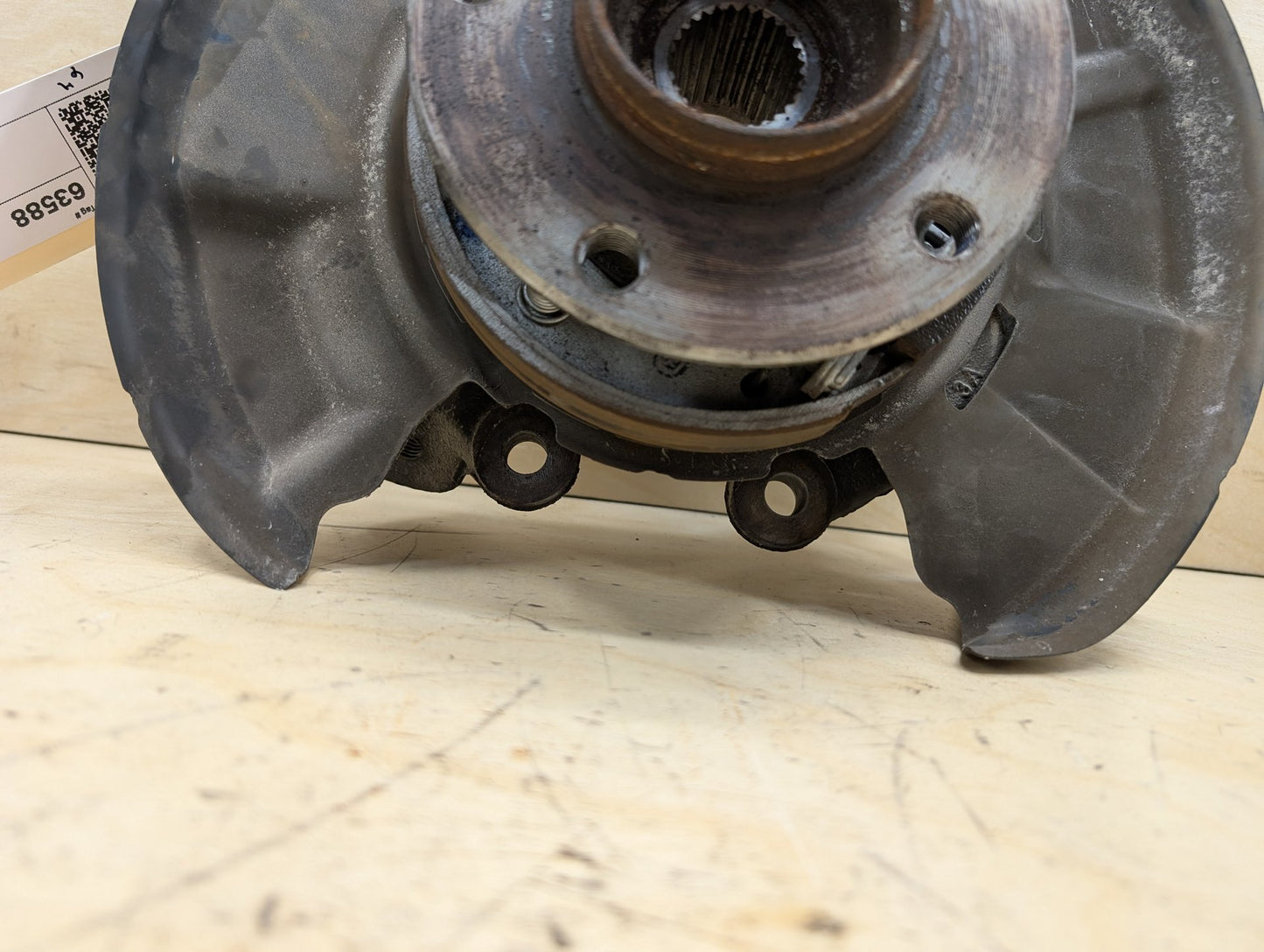 2009-2011 BMW E90 328 335 LCI Rear Left Driver Spindle Knuckle w Bearing 6783667
