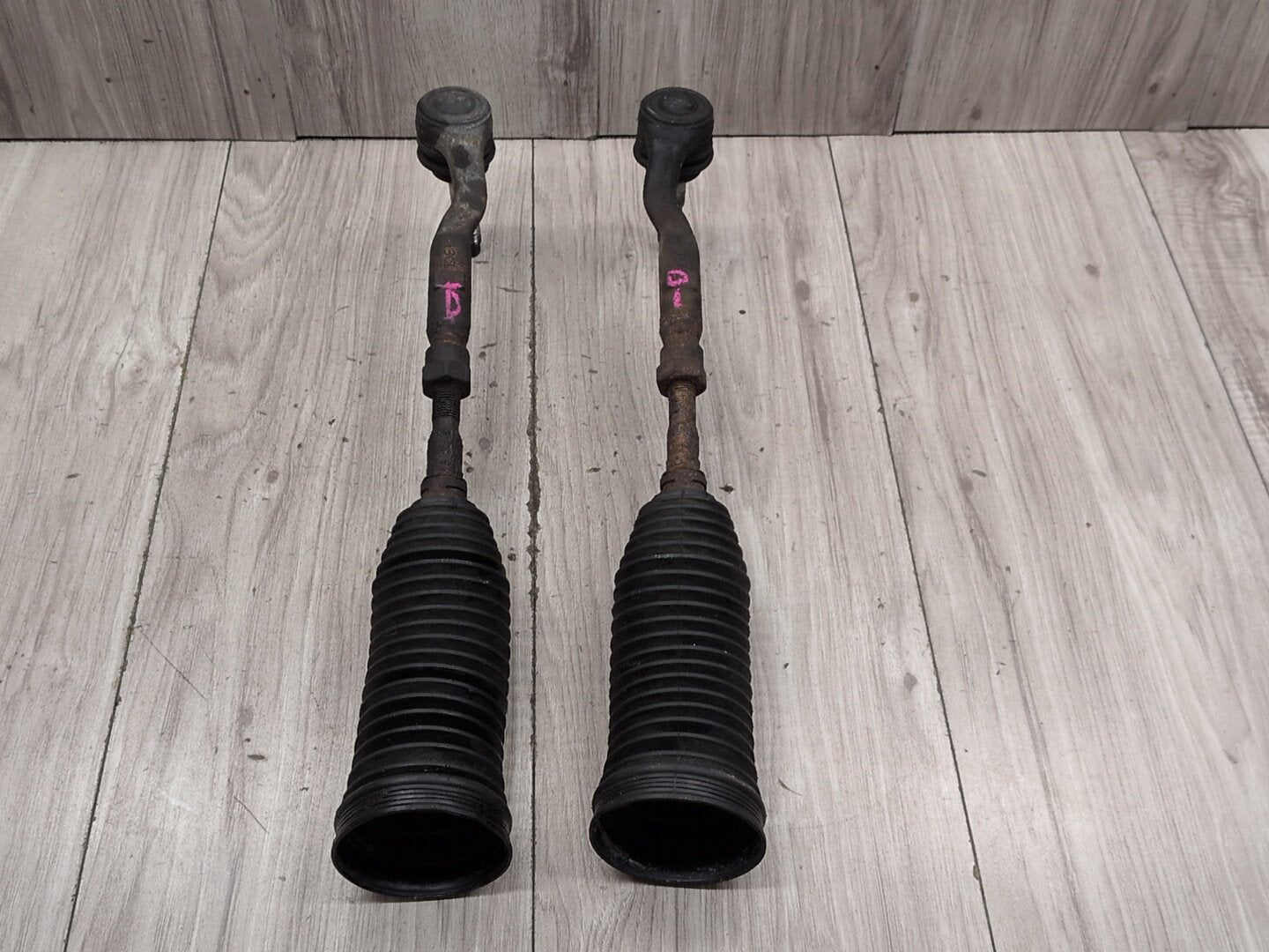 2011-2016 BMW 535i F10 Left Right Tie Rod W/ Boot SET 6784716