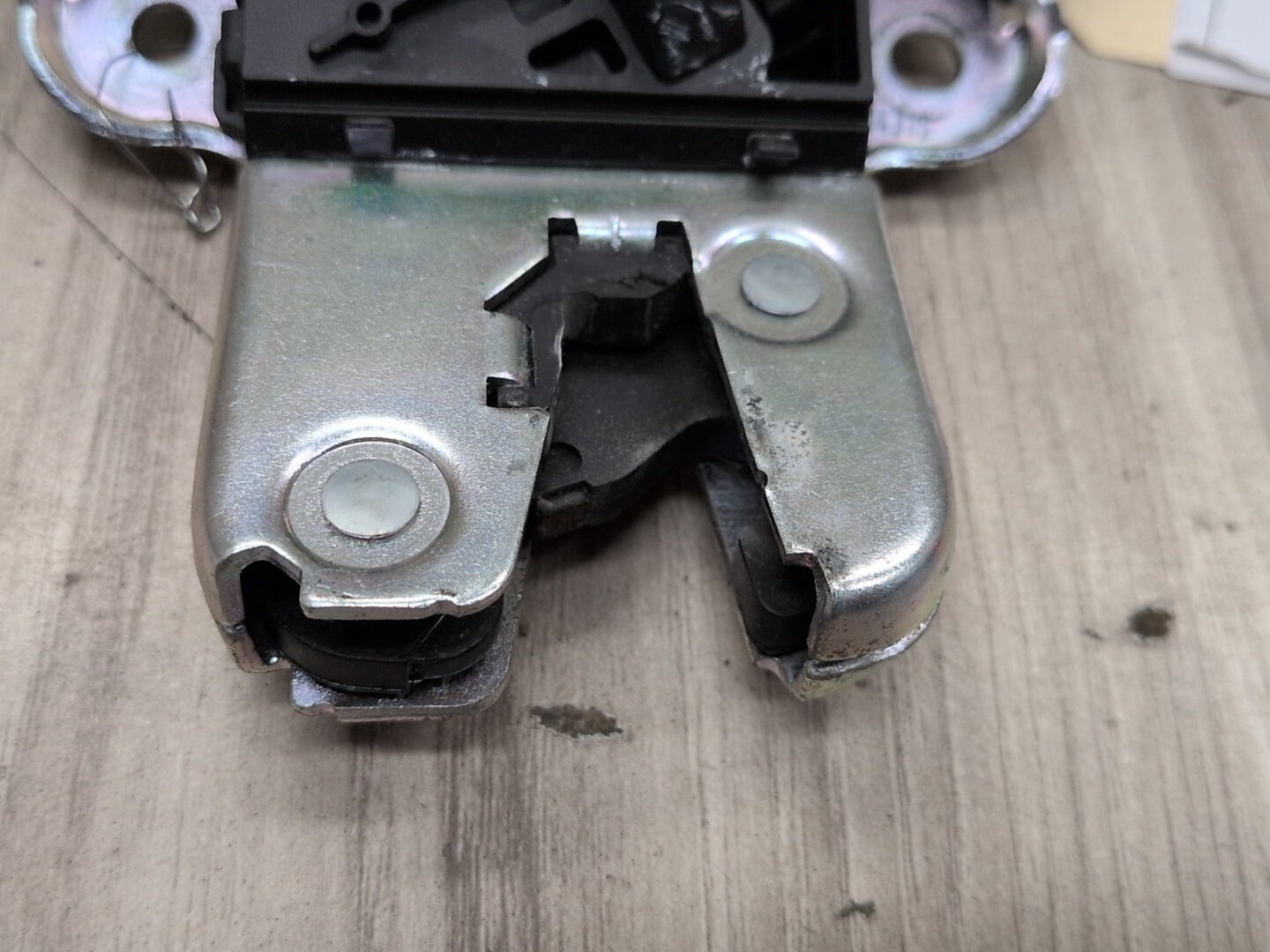2013 - 2017 Audi S5 8T Liftgate Trunk Lid Liftgate Lock Latch Actuator 4F5827505D CTUB