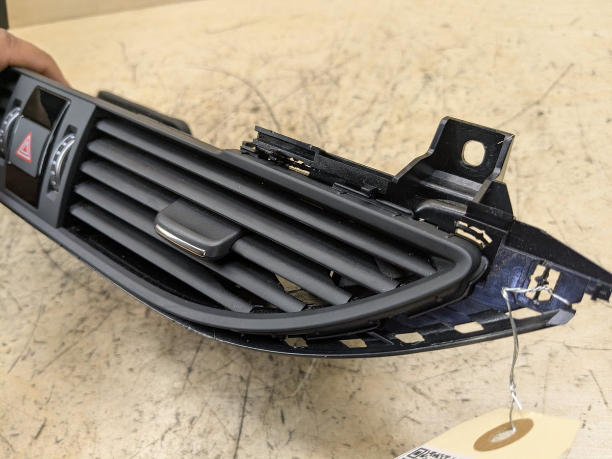 2012-2018 Audi A6 C7 Dashboard Dash Board Middle Center Air Vent 4G0941509 OEM