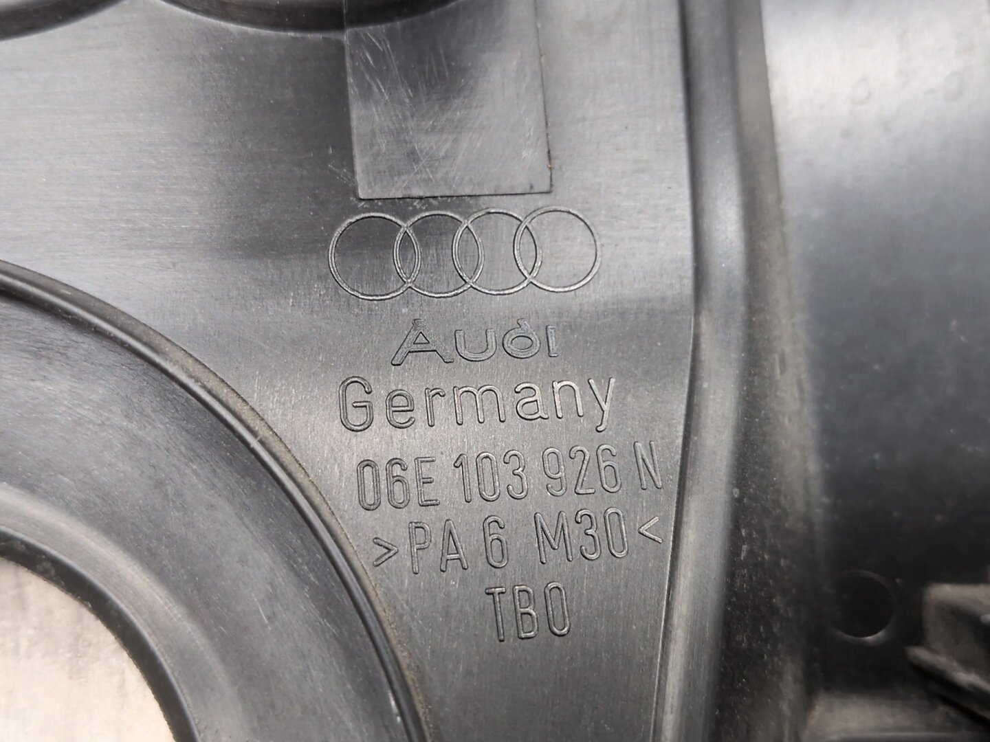 2013 - 2017 Audi S5 8T Engine Cover 06E103926N CTUB