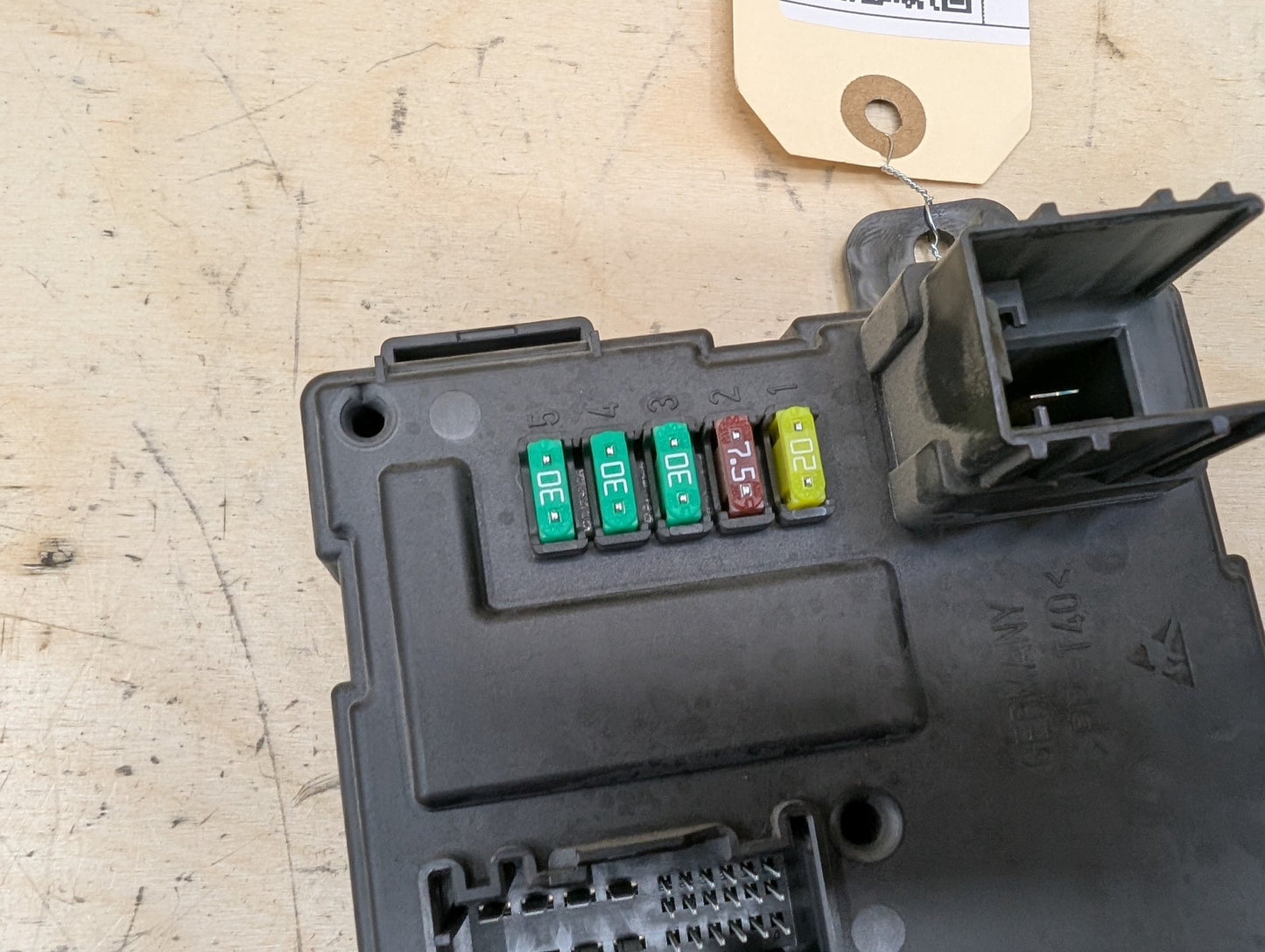 2012-2018 BMW 328i F30 BCM Body Control Module 9293309