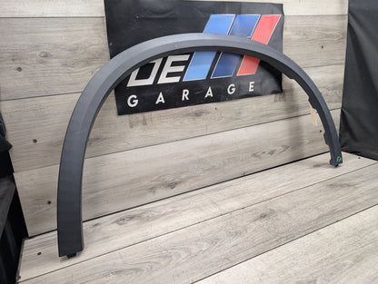 2019-2026 BMW X5 G05 Front Right Passenger Fender Flare Arch Trim Molding 7440914