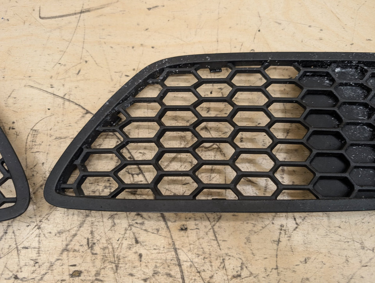 2010-2017 BMW 535i GT xDrive F07 Front Left Right Center Bumper Cover Grilles SET 8057333 OEM