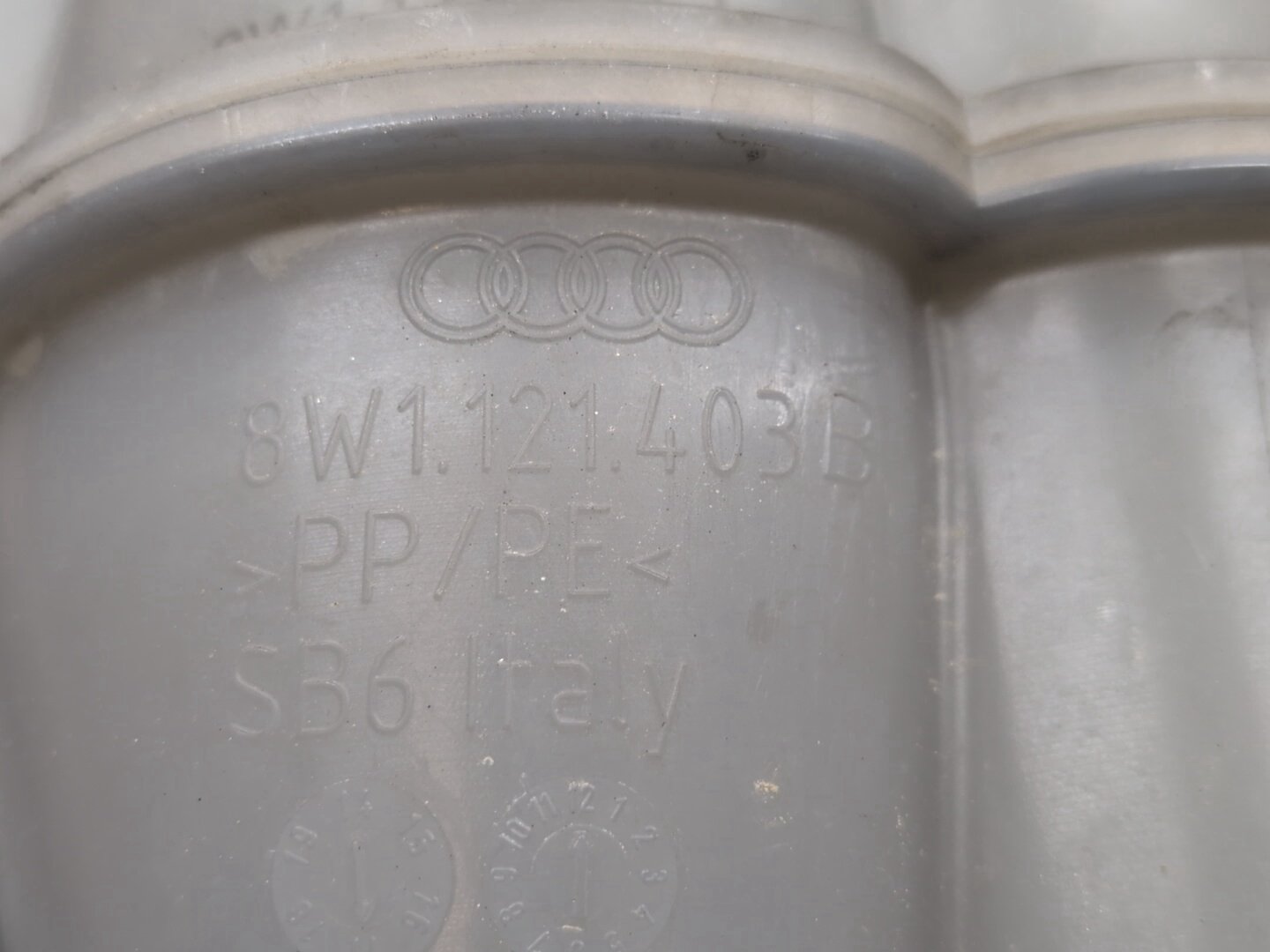 2018-2023 Audi S4 B9 Coolant Expansion Tank Reservoir 8W1121403B