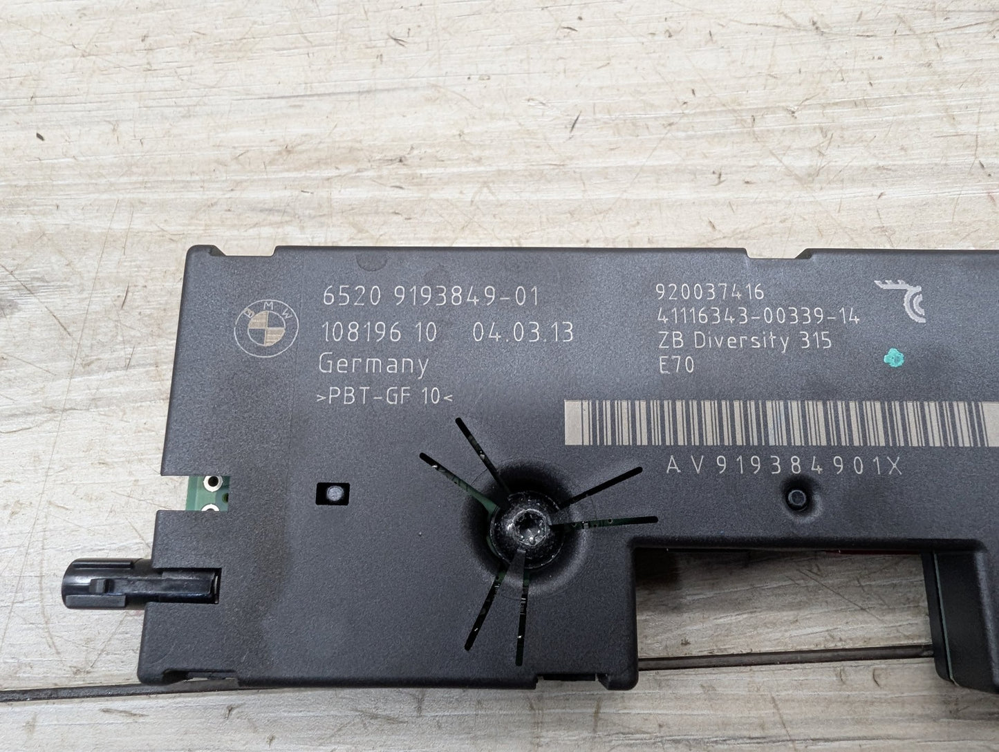 06-13 OEM BMW E70 X5 X5M Antenna Amplifier Diversity Receiver Module 315 MHZ