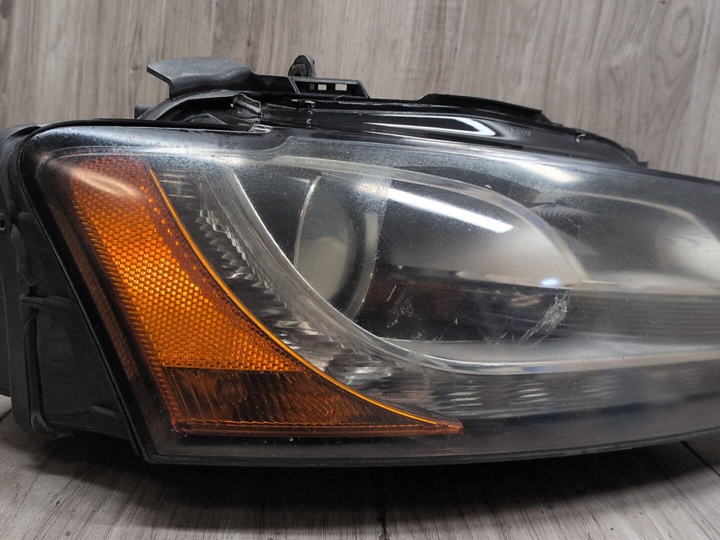 08-12 OEM Audi A5 S5 Front Right Passenger Xenon Headlight w Modules 8T0941004AM