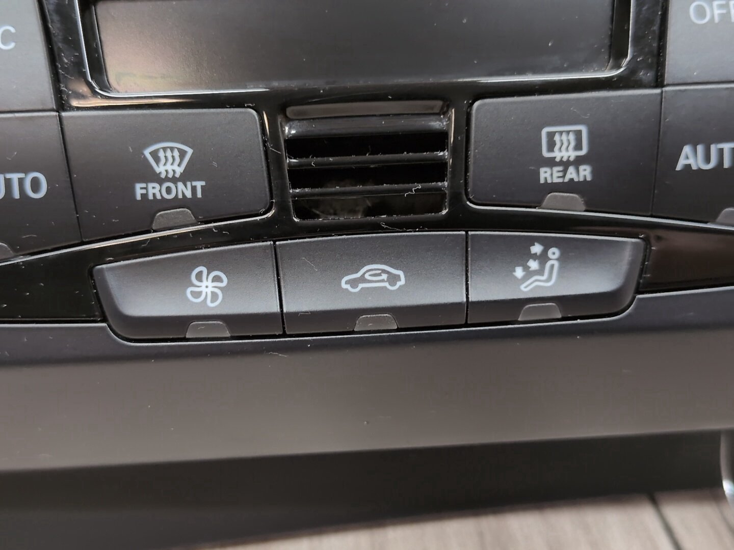 2008 - 2017 Audi S5 8T Front AC Heater Climate Control Switch 8K1820043T
