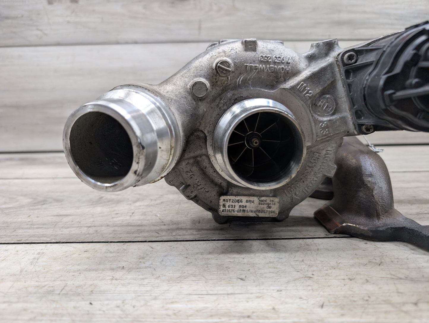 OEM BMW G01 G20 G22 G23 G26 G30 G42 330 430 530 Turbo Charger w Manifold B46 K