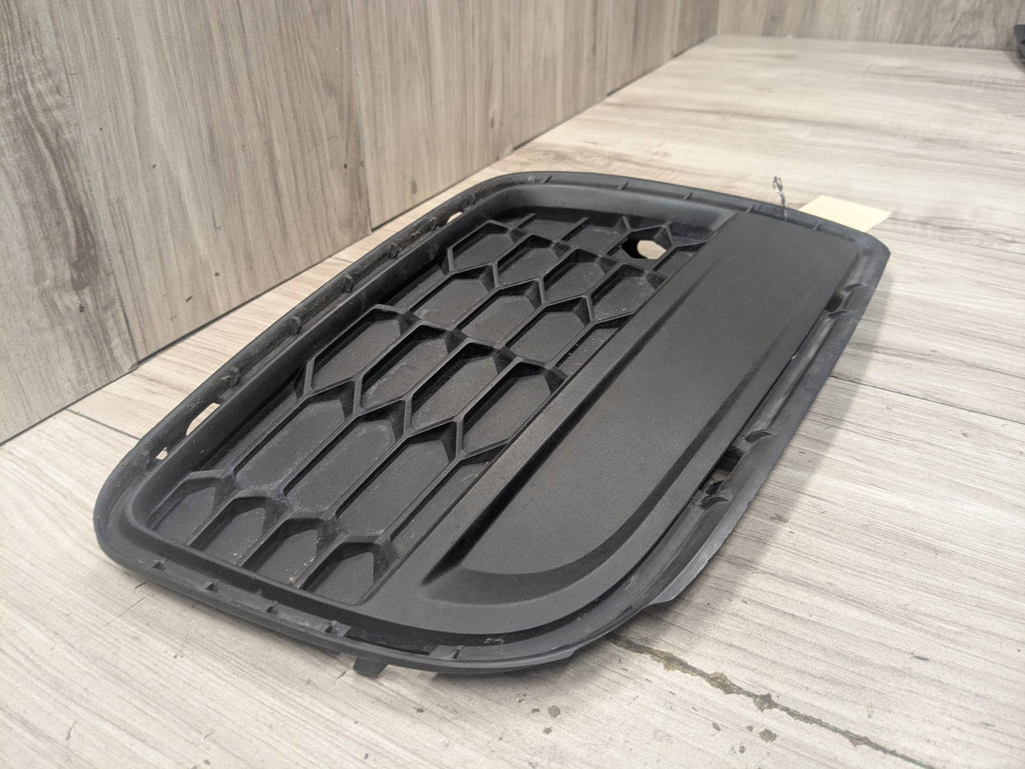 2011 - 2017 BMW X3 F25 Front Left Driver Bumper Cover Grille 8050445 N20B20O0