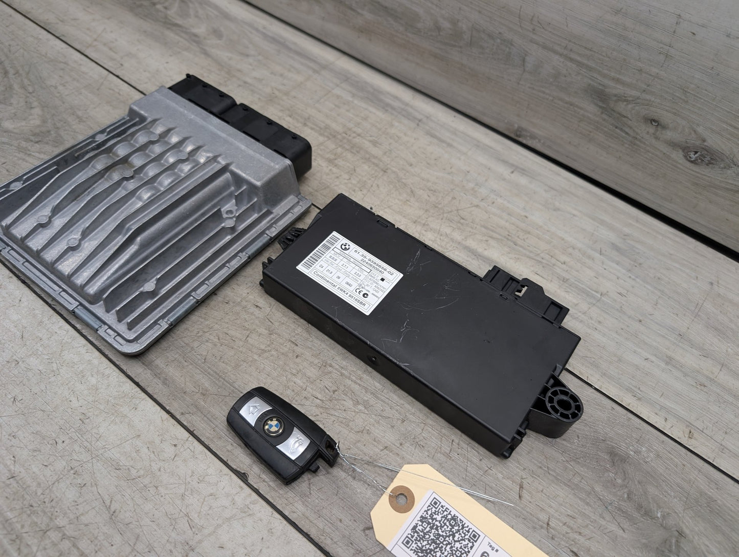 OEM BMW E90 E92 E93 328 N52 Engine ECU DME Computer w/ Cas & Key SET MSV80