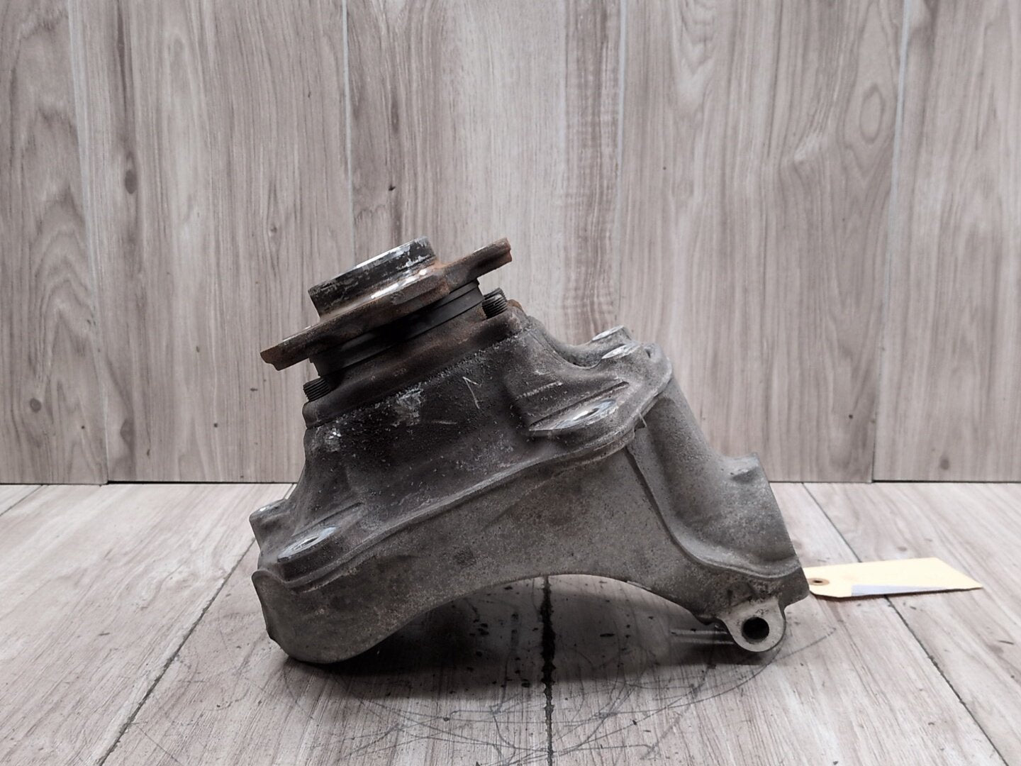 2018-2021 BMW X3 G01 Front Left Driver Spindle Knuckle w/ Bearing 6882597
