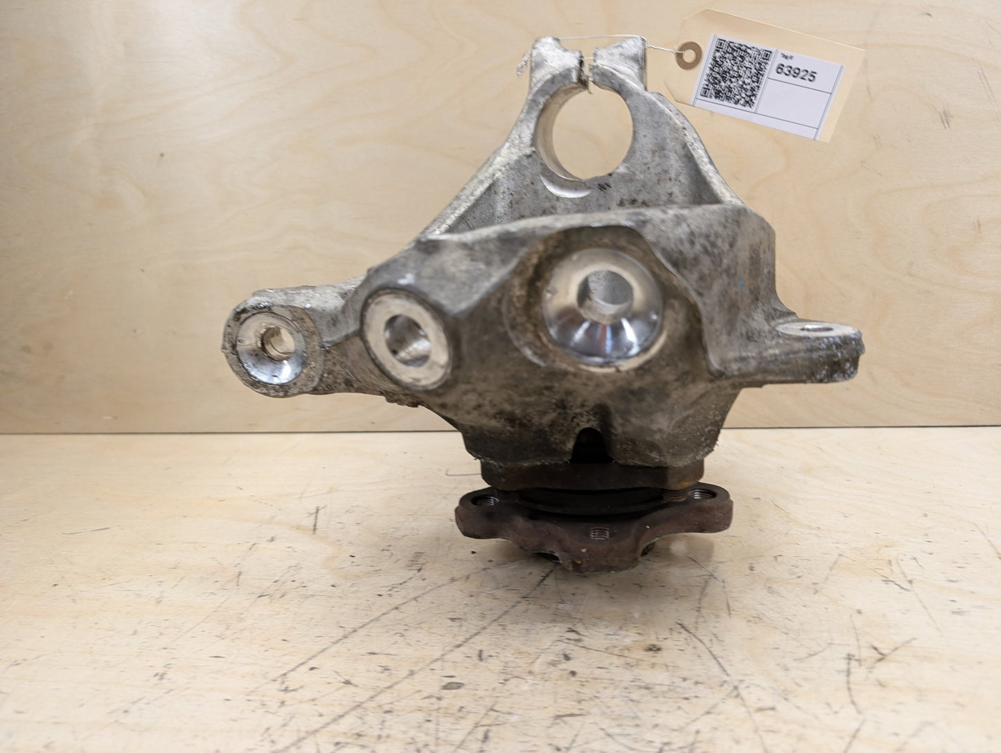 2018-2024 BMW X3 G01 Front Right Passenger Spindle Knuckle w/ Bearing 6882596