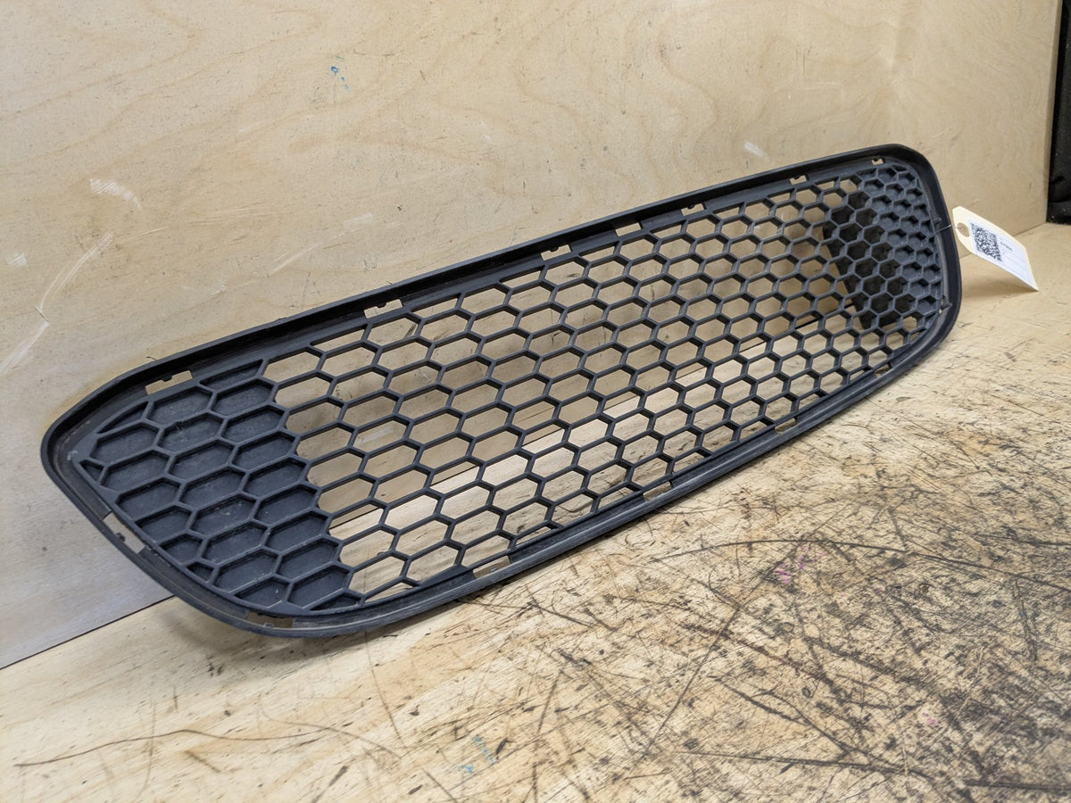 2008-2013 BMW 135i E88 Front Middle Center Bumper Cover Grille 8045432 OEM