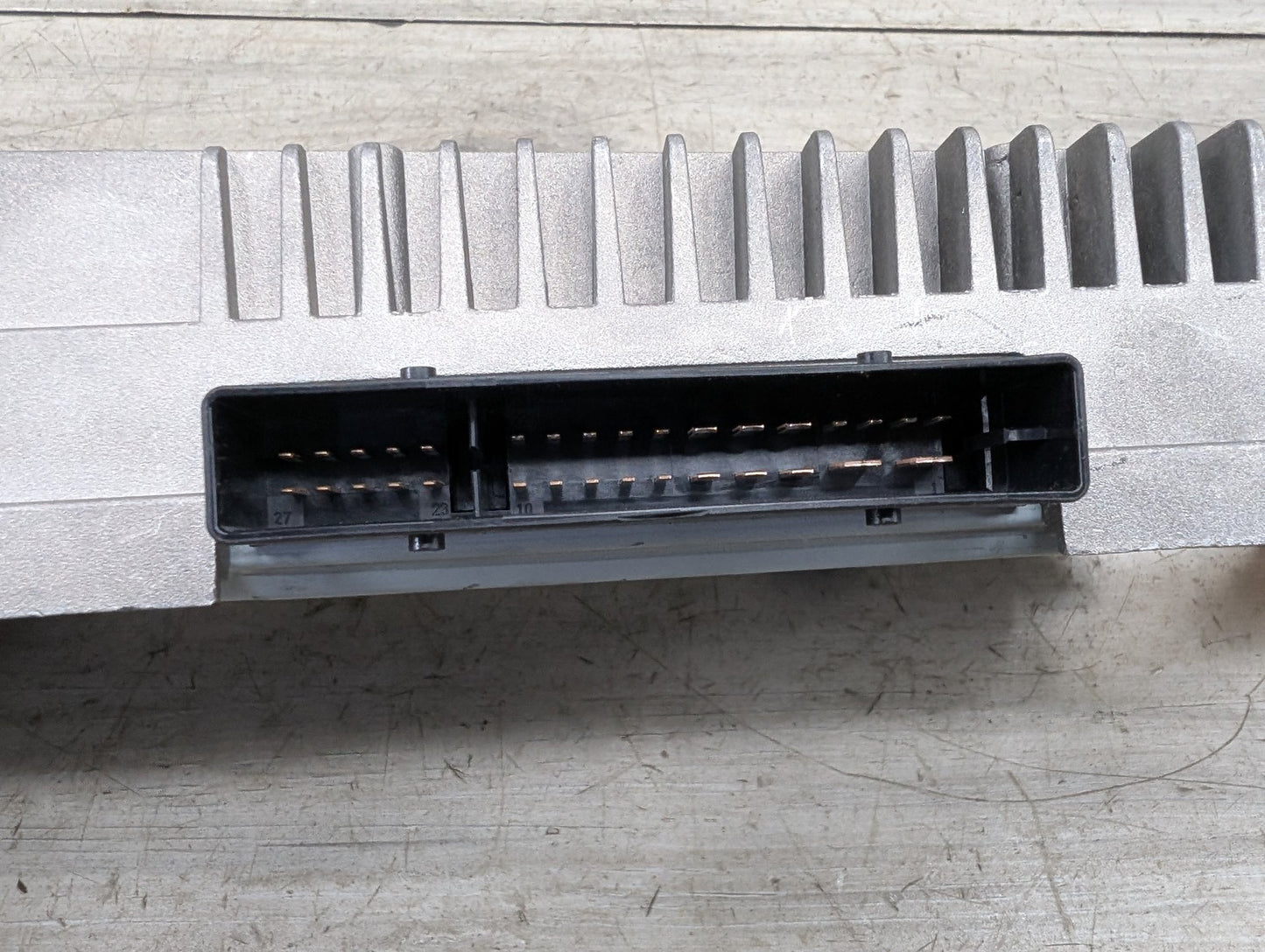 2009 - 2017 Audi Q5 8R Stereo Audio Amp Amplifier 8R0035223H EA888