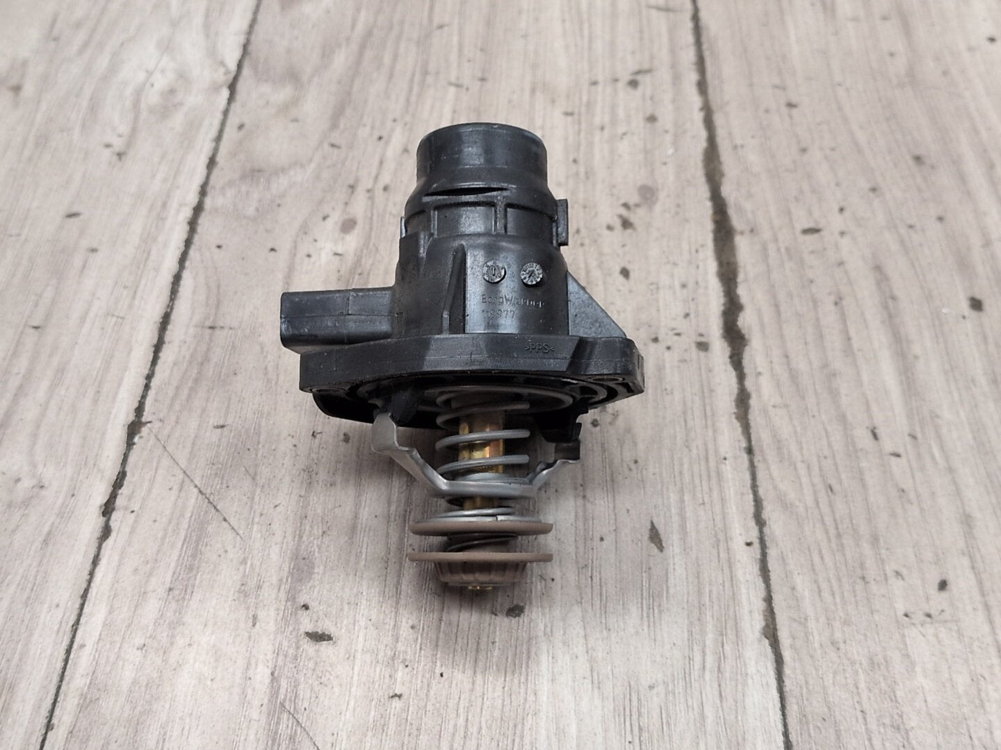 2016-2022 BMW G12 750i Engine Motor Heat Coolant Thermostat 8685978