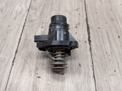 2016-2022 BMW G12 750i Engine Motor Heat Coolant Thermostat 8685978