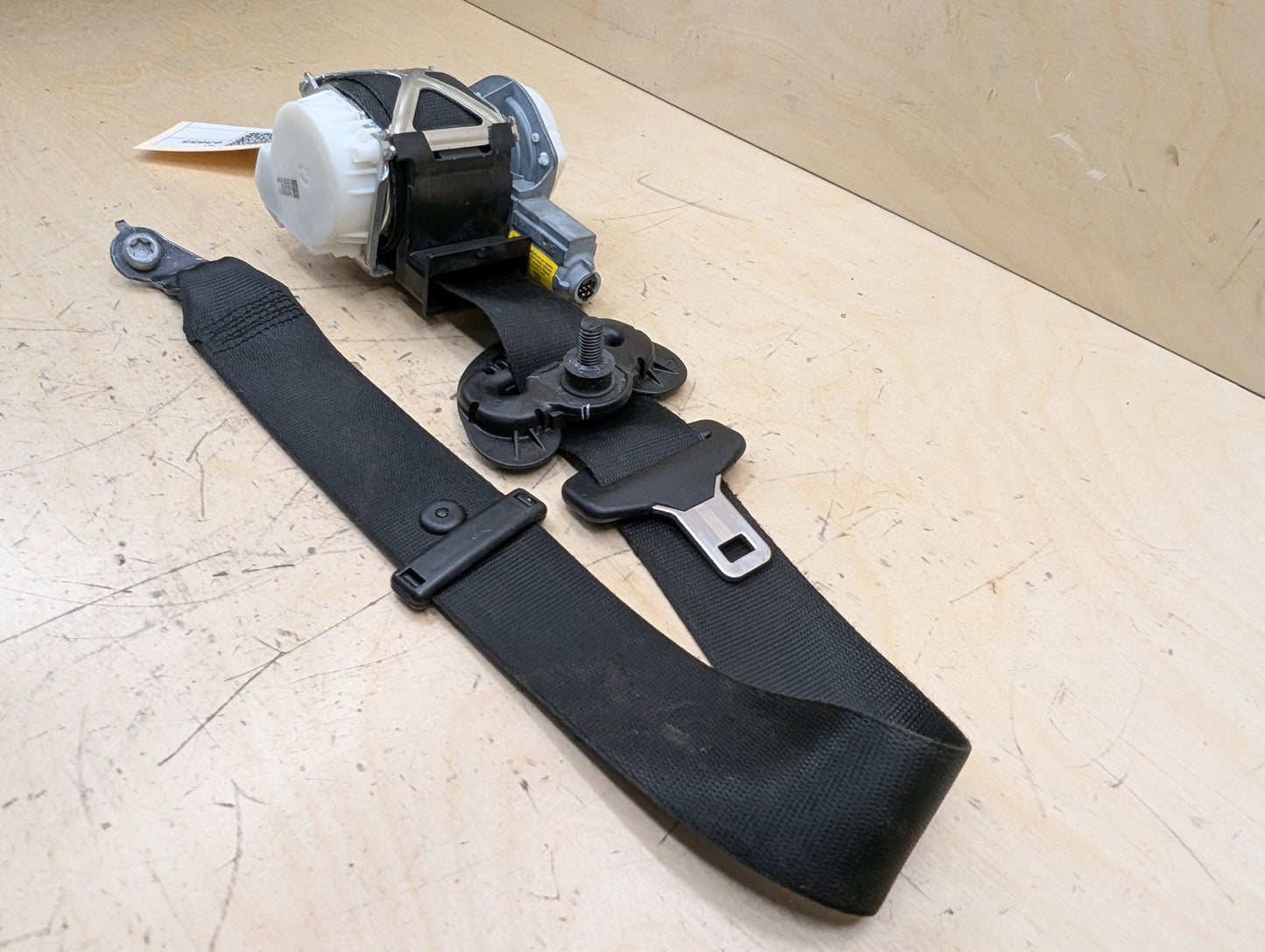 12-20 OEM BMW F30 F36 F80 M3 Front Left Driver Side Seatbelt Retractor Black