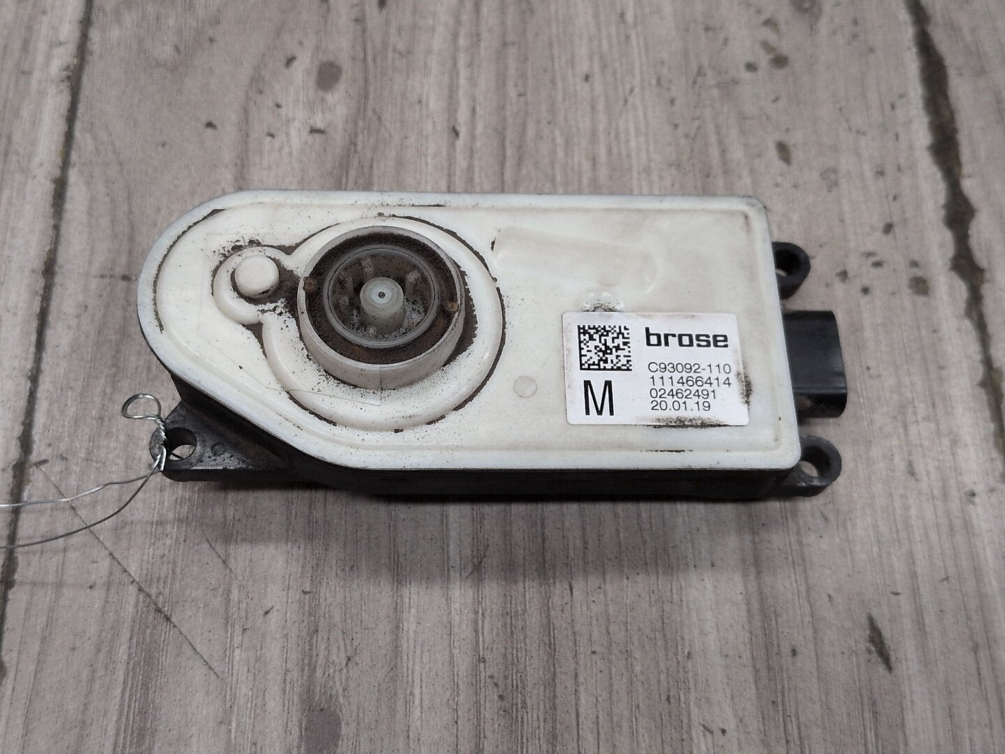 2018-2024 BMW X3 G01 Front Bumper Radiator Air Flap Shutter Motor Actuator 7493167