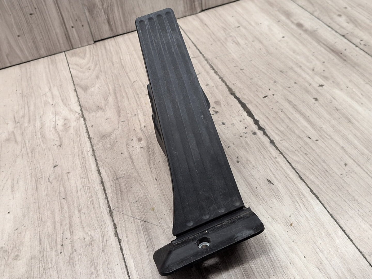 OEM BMW F15 F22 F25 F30 F36 F80 G01 G05 G20 X3 X5 Accelerator Throttle Gas Pedal