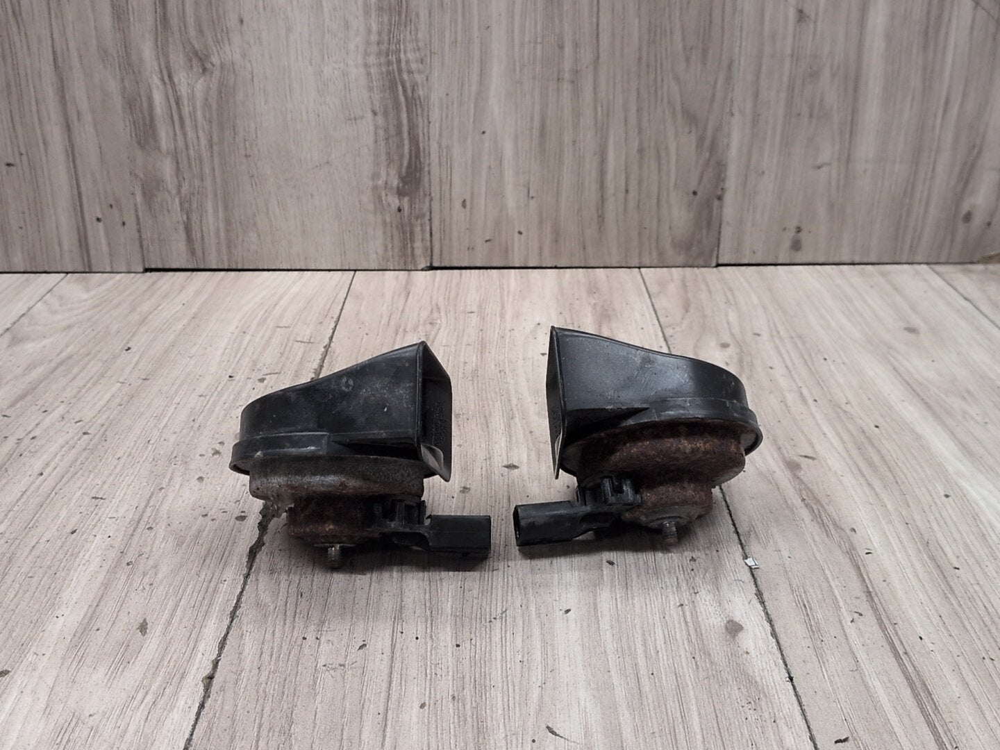 2015-2018 BMW X5 F85 Alarm Horns SET 7353191