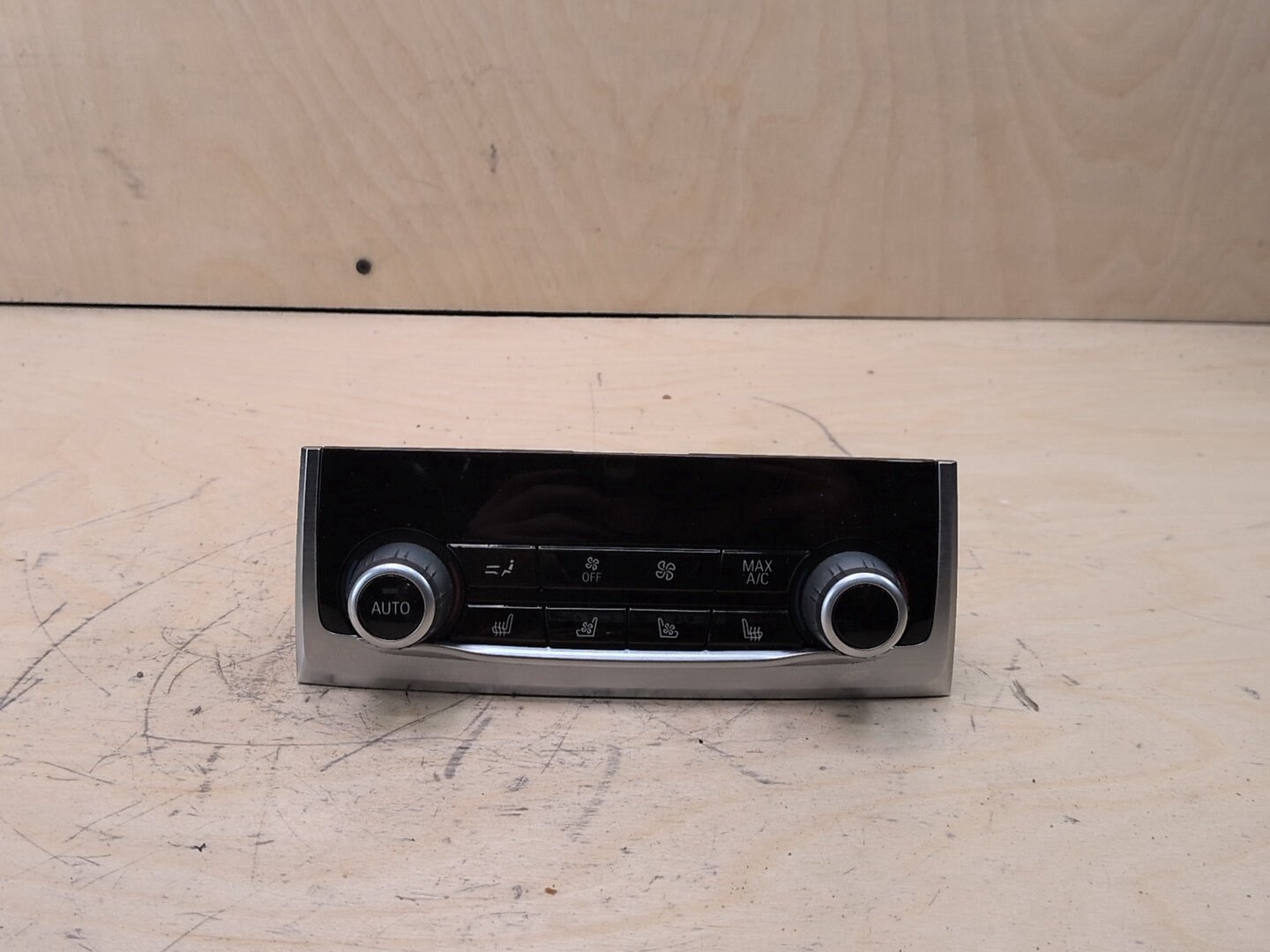 2016-2022 BMW 750i G12 Rear AC Heater Climate Control Switch 9399335