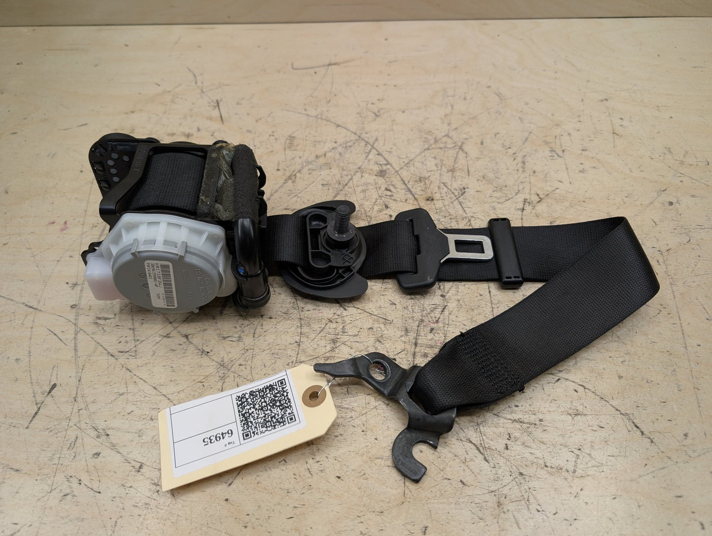 OEM BMW F25 X3 F26 X4 Front Right Passenger Seat Belt Seatbelt Retractor Black