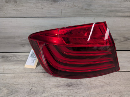 2011 - 2016 BMW 528i F10 Rear Left Driver Outer Tail Light 7312707 N20B20O0