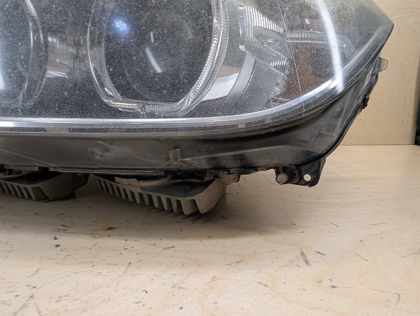12-15 OEM BMW F30 F31 328 335 Left Driver Adaptive Bi Xenon Headlight w/ Modules