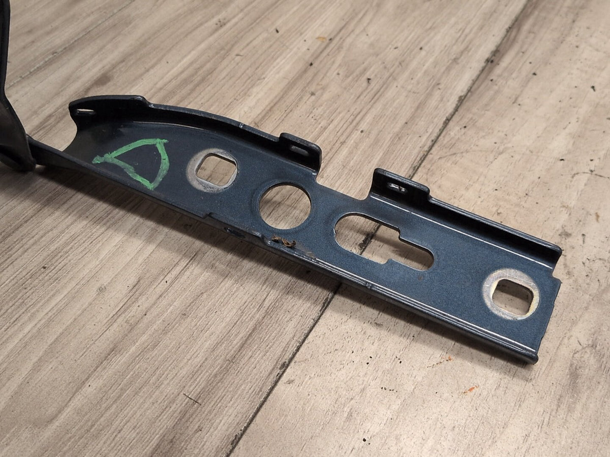 2015-2018 Audi Q3 8U Hood Bonnet Hinges SET 8U0823301 OEM