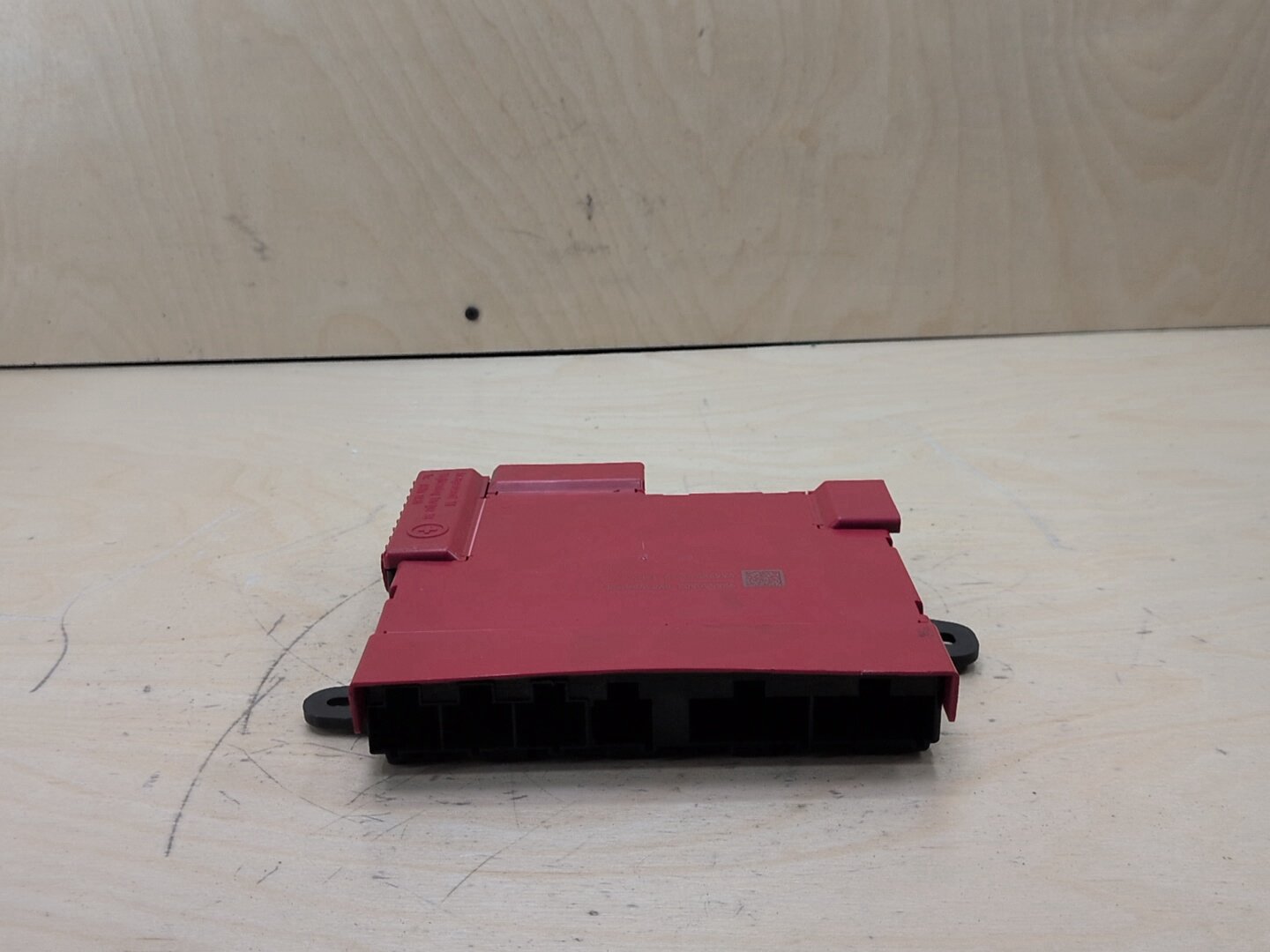 14-19 OEM BMW F15 F16 F86 F85 X5 X6 Rear Trunk Power Distributor B+ Junction Box