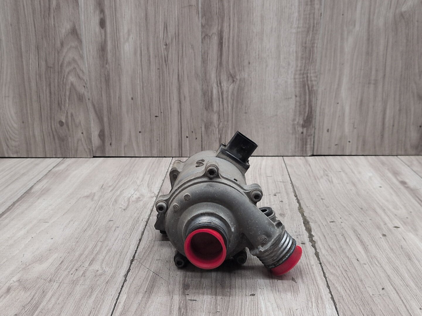 2012-2018 BMW F30 320i N20B20U0 Engine Motor Cooling Auxiliary Water Pump 7597715