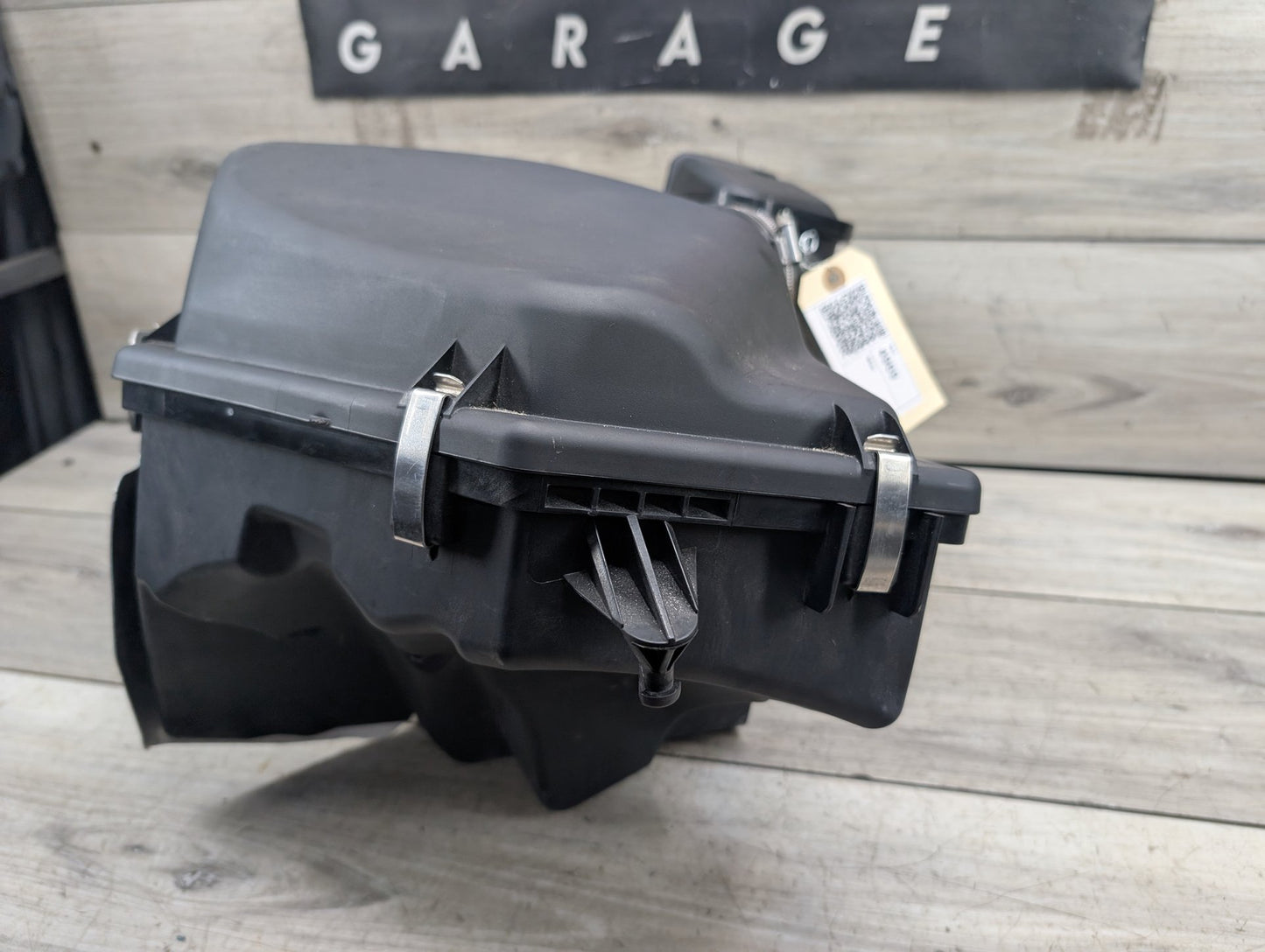 2014 - 2019 BMW 340 F34 Engine Air Filter Box Assembly 7536532 B58B30M0