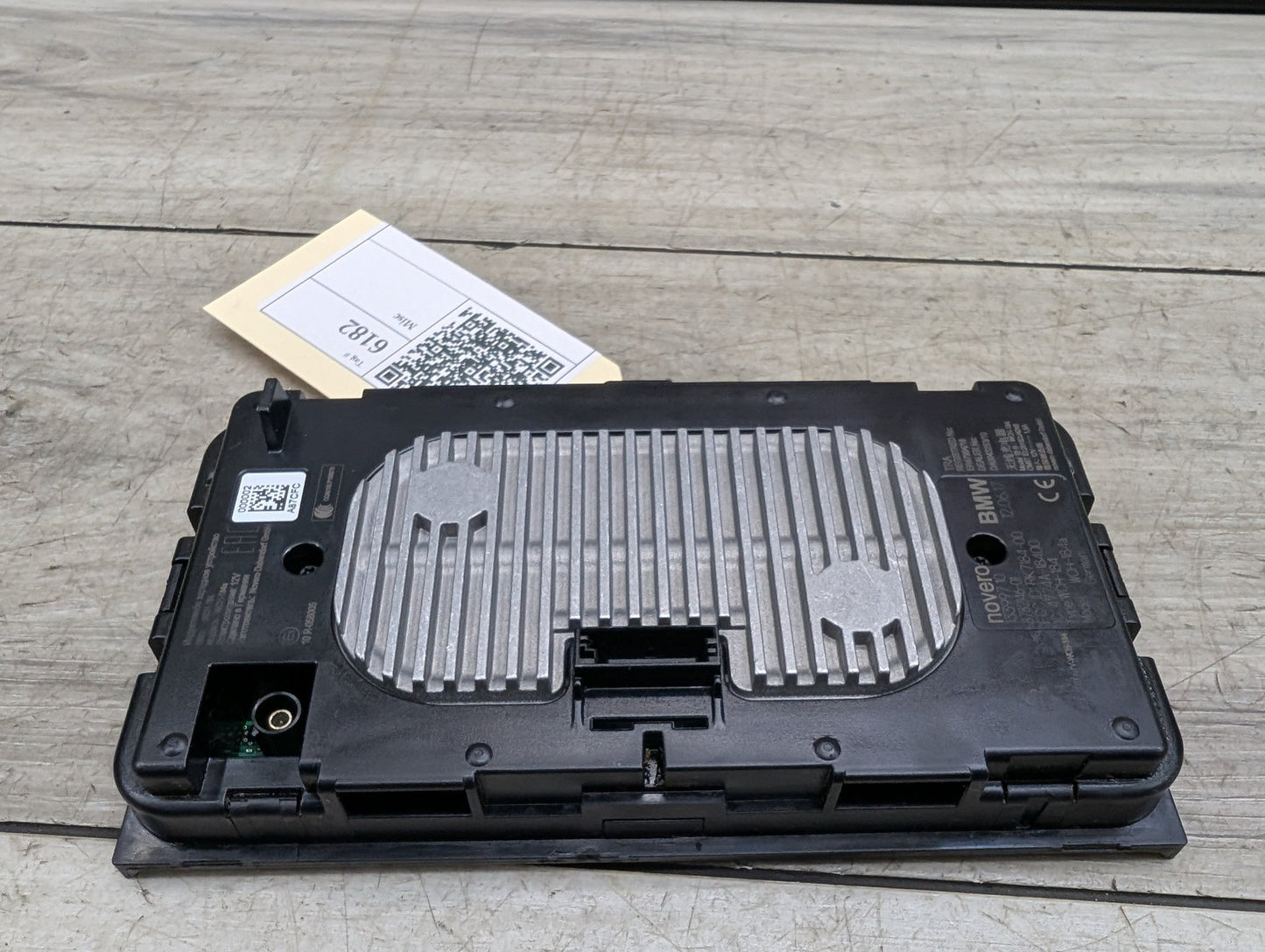 OEM BMW F90 M5 G30 540 M550 Center Console Storage Phone Car Wireless Charger
