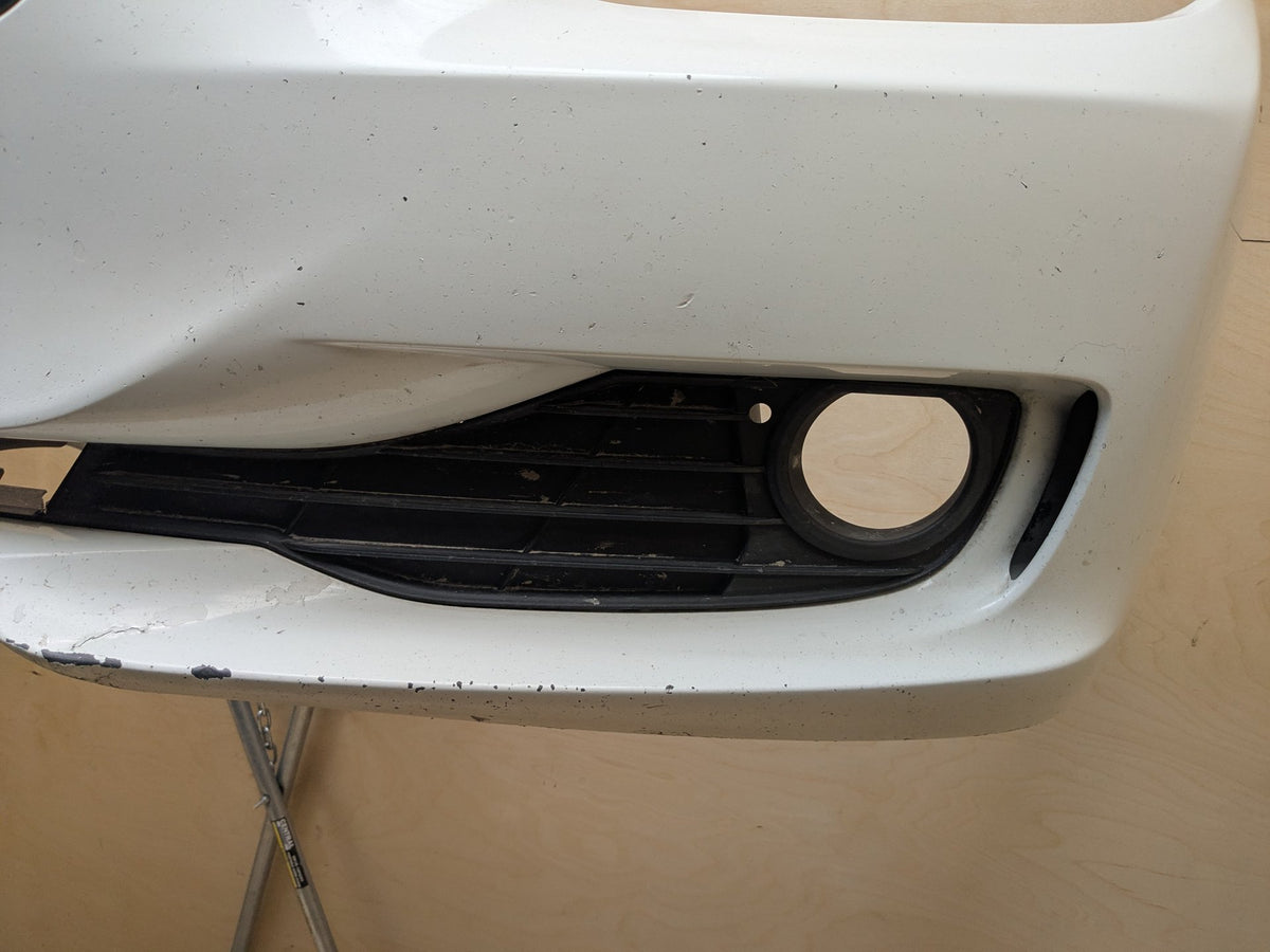 2012-2018 BMW 320i 328 335 F30 Front Bumper Cover White 300 Alpineweiss