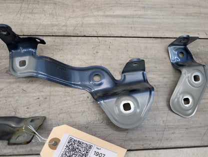 2021-2026 BMW 430i G22 Front Left Driver Fender Brackets SET 7486805