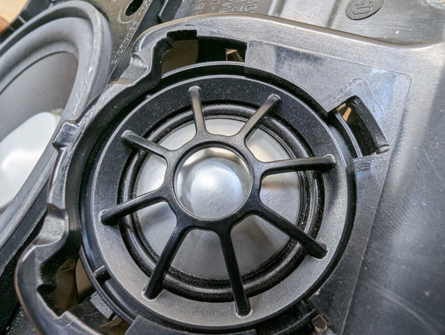 2016-2022 BMW 750i G12 - Speakers SET PN: 9184794
