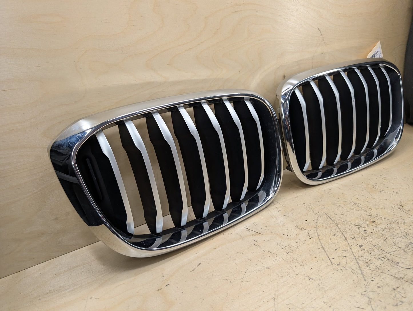 2018-2024 BMW X3 G01 Front Left Right Upper Bumper Cover Kidney Grilles SET 7464922
