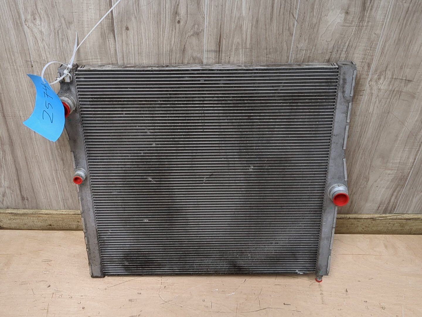2015 - 2019 BMW X6 F86 Cooling Radiator 7594020 S63B44T2