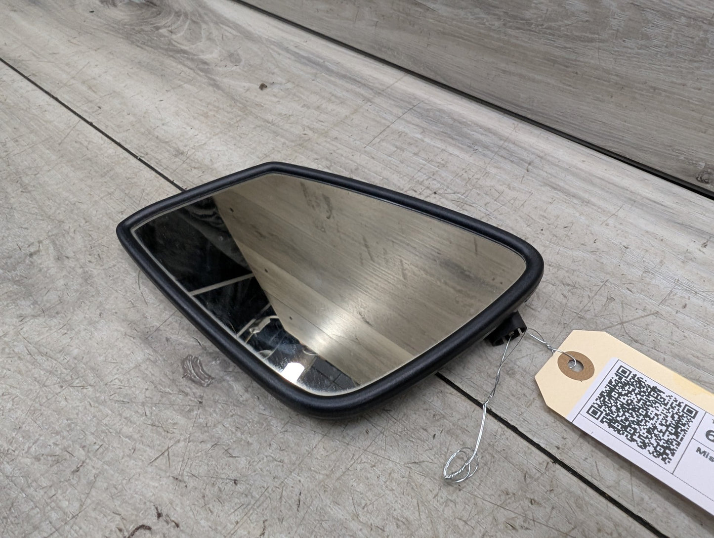 2011-2016 BMW 535i F10 Front Left Driver Side Mirror Glass 7228611