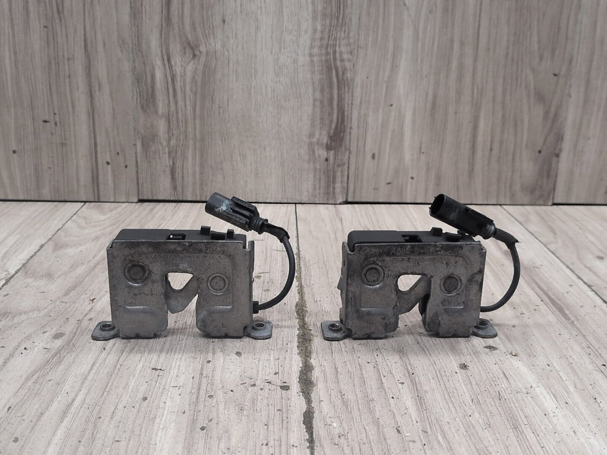 2004-2010 BMW M6 E64 Hood Bonnet Safety Lock Latches SET 7115228 OEM