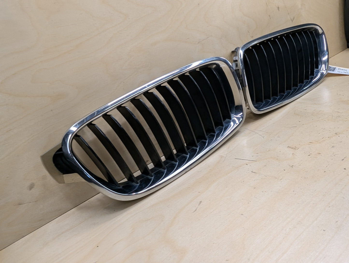 2012-2018 BMW 328i F30 SPORT Front Left Right Upper Bumper Cover Kidney Grilles SET 7260497