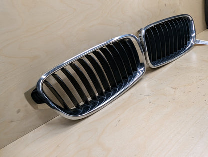 2012-2018 BMW 328i F30 SPORT Front Left Right Upper Bumper Cover Kidney Grilles SET 7260497