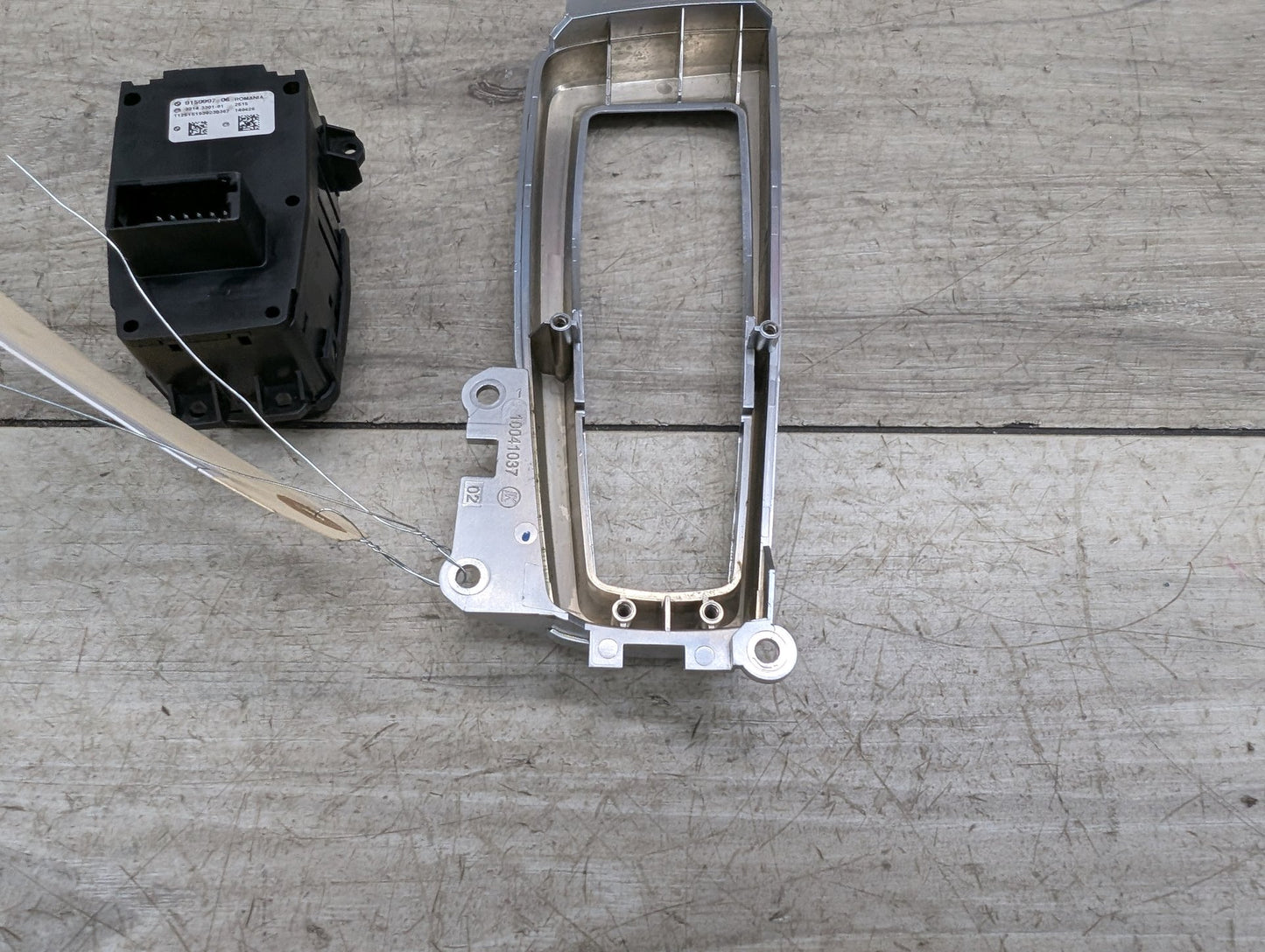 2009-2015 BMW 750Li F02 Emergency Parking Brake Switch 9189064
