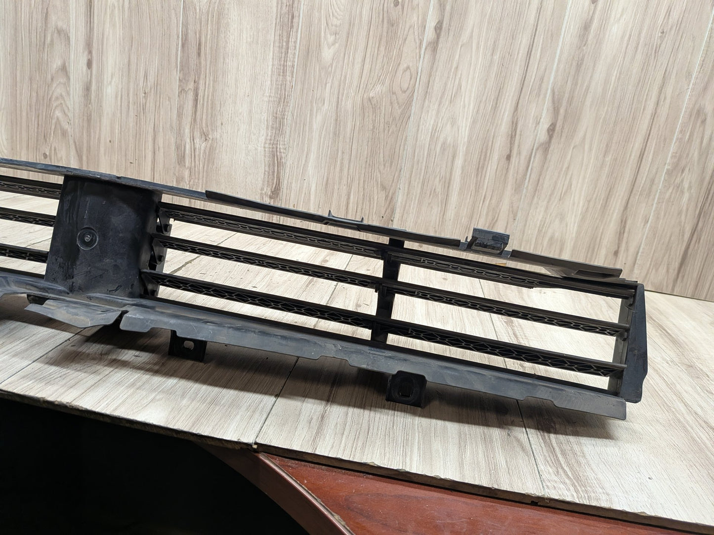 2017-2023 BMW M550i xDrive G30 Front Lower Radiator Air Flap Shutter 7474372