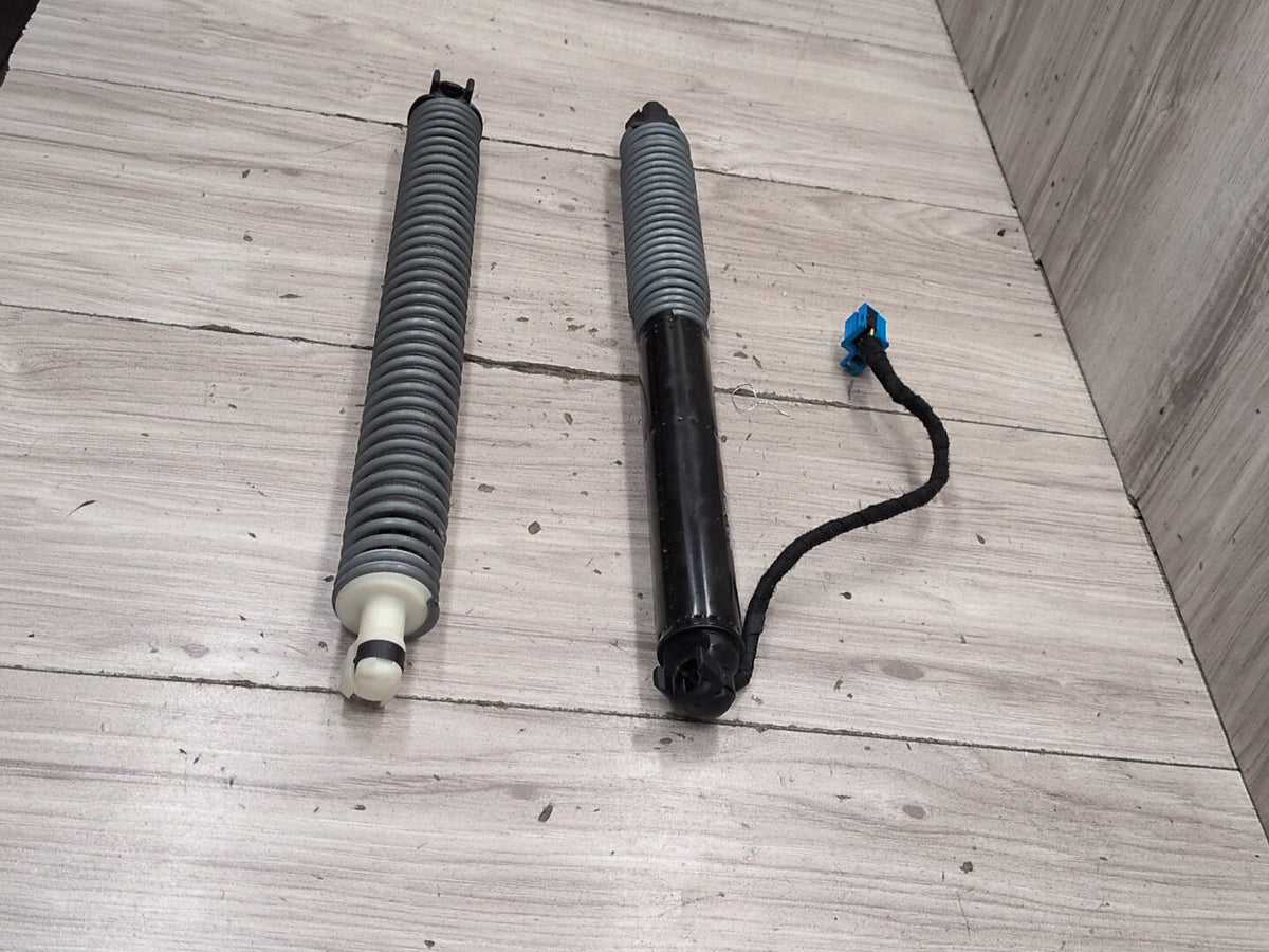 16-19 OEM BMW G12 740 750 M760 Right Passenger Electric Trunk Lid Shock Strut